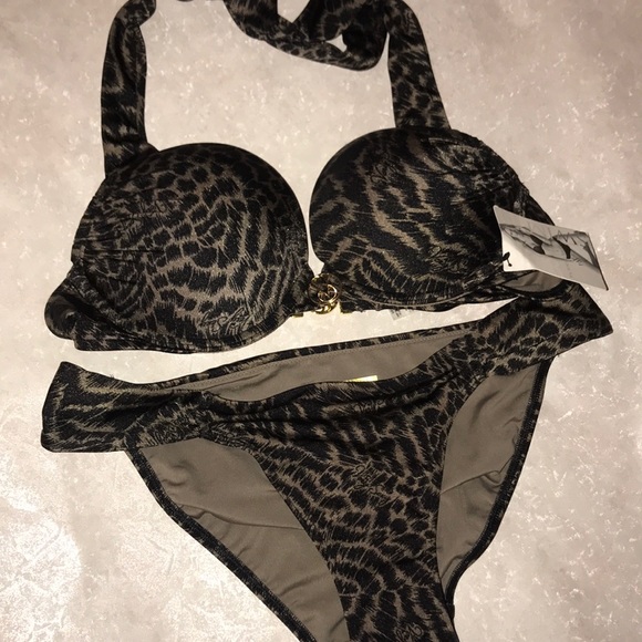 Top only  34A/S Victoria’s Secret Bikini Bombshell - Picture 11 of 13
